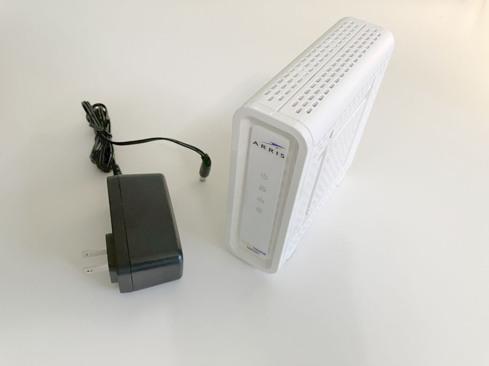 ARRIS SURFboard SB200 DOCSIS 3.1 Cable Modem - Used