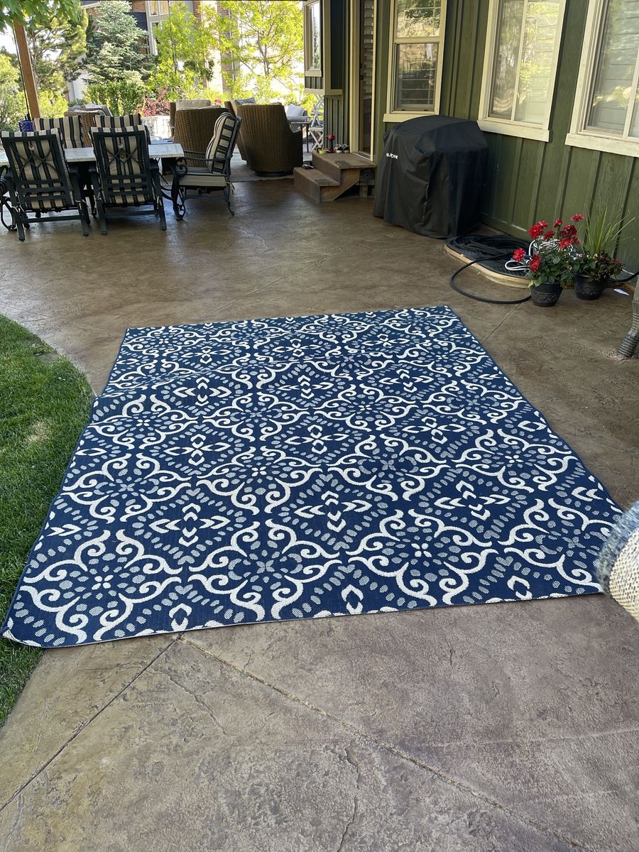 Outdoor rugs