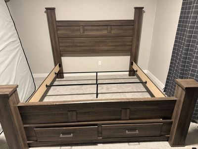 King Size Bed Frame w/drawers