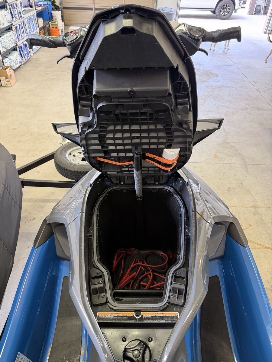Main image 10