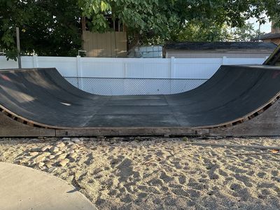 4x16 Foot Skateboard Half Pipe Mini Ramp Skatelite