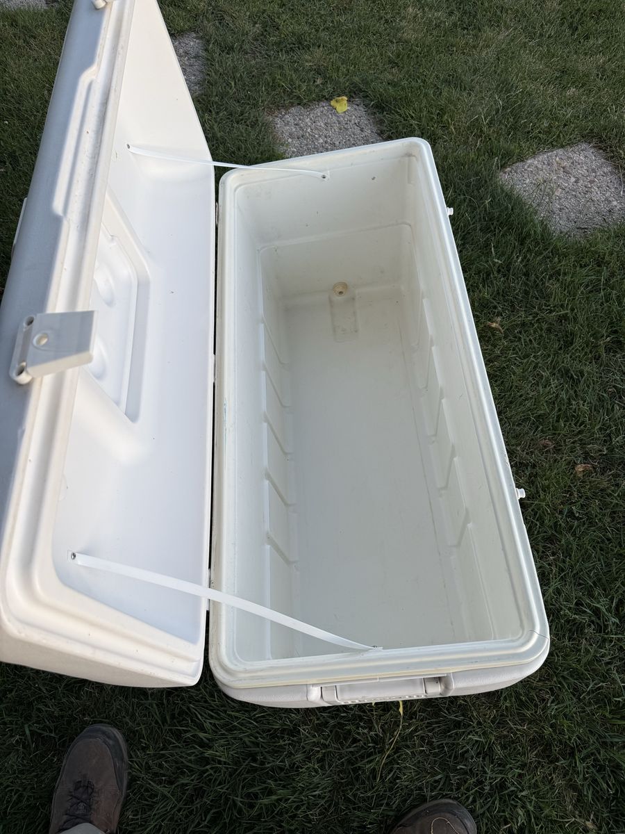 Main image 6