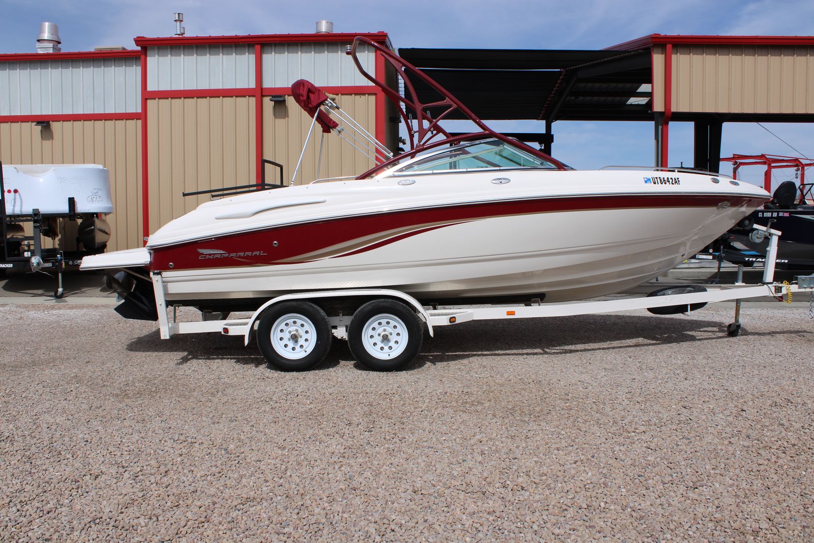 2004 Chaparral 220 SSI  ( Very Clean Low Low Hours! )