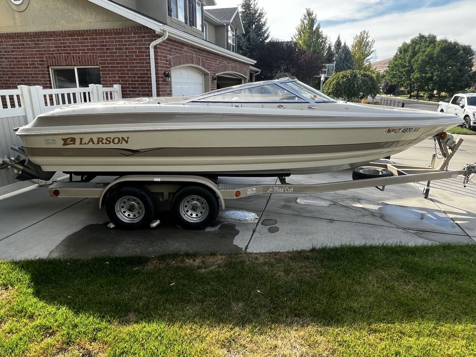 ***2001 Larson Ski Boat For Sale***