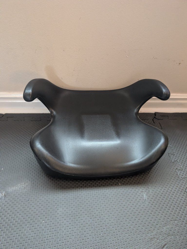 Plastic booster seat for young children