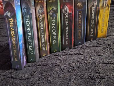 Throne of Glass Series, Out of Print paperbacks