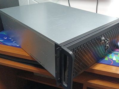 Rosewill 4U Server Case, Rack mountable + rails