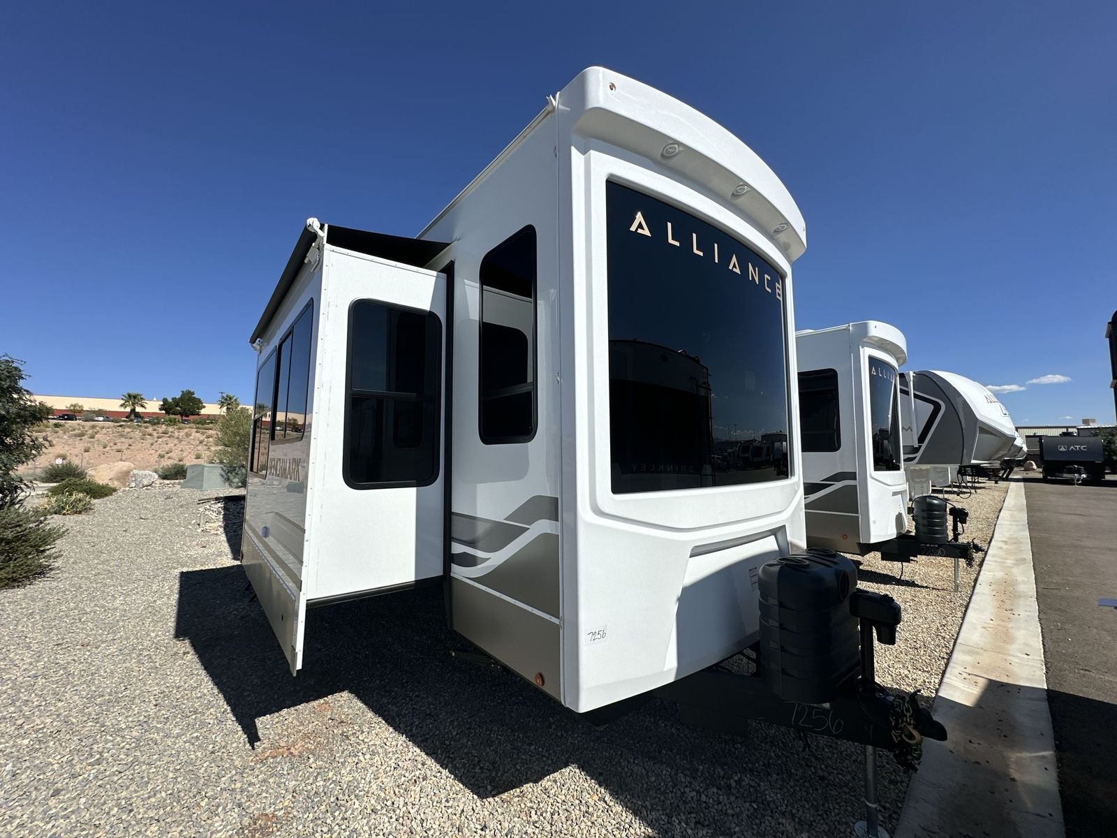 2026 Alliance RV Benchmark 42LFT