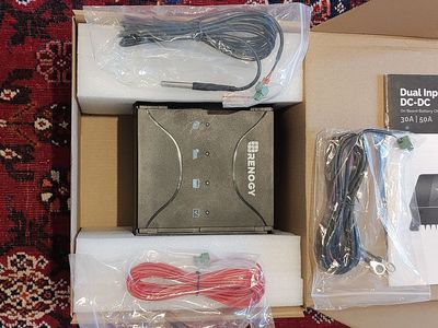Renogy Batter Charger 50A Dc to Dc With MPPT Solar Charger