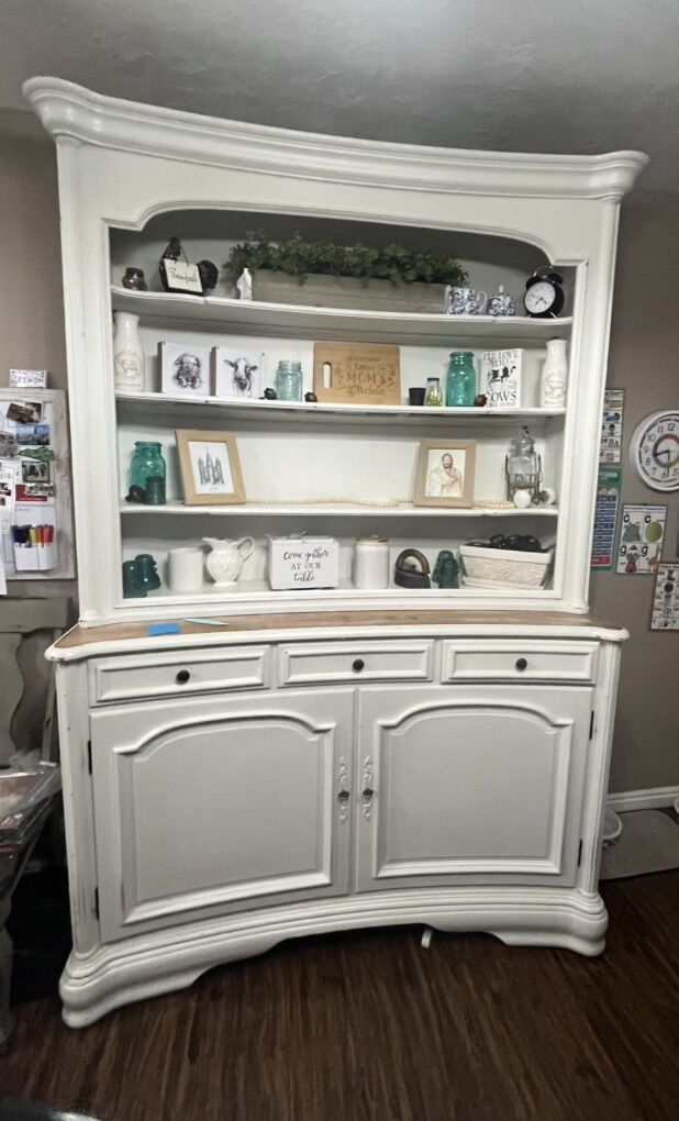 Ristoc Farmhouse Hutch