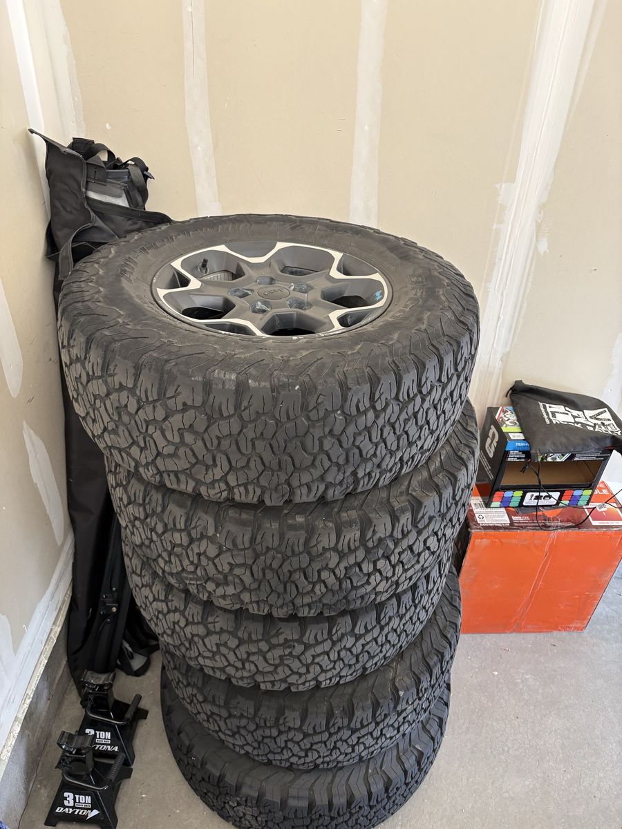 Set of 5 BFGoodrich All-Terrain T/A KO2 285/70R17 Tires on Jeep Rubicon Wheels