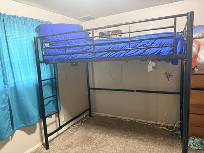 Full size loft bed