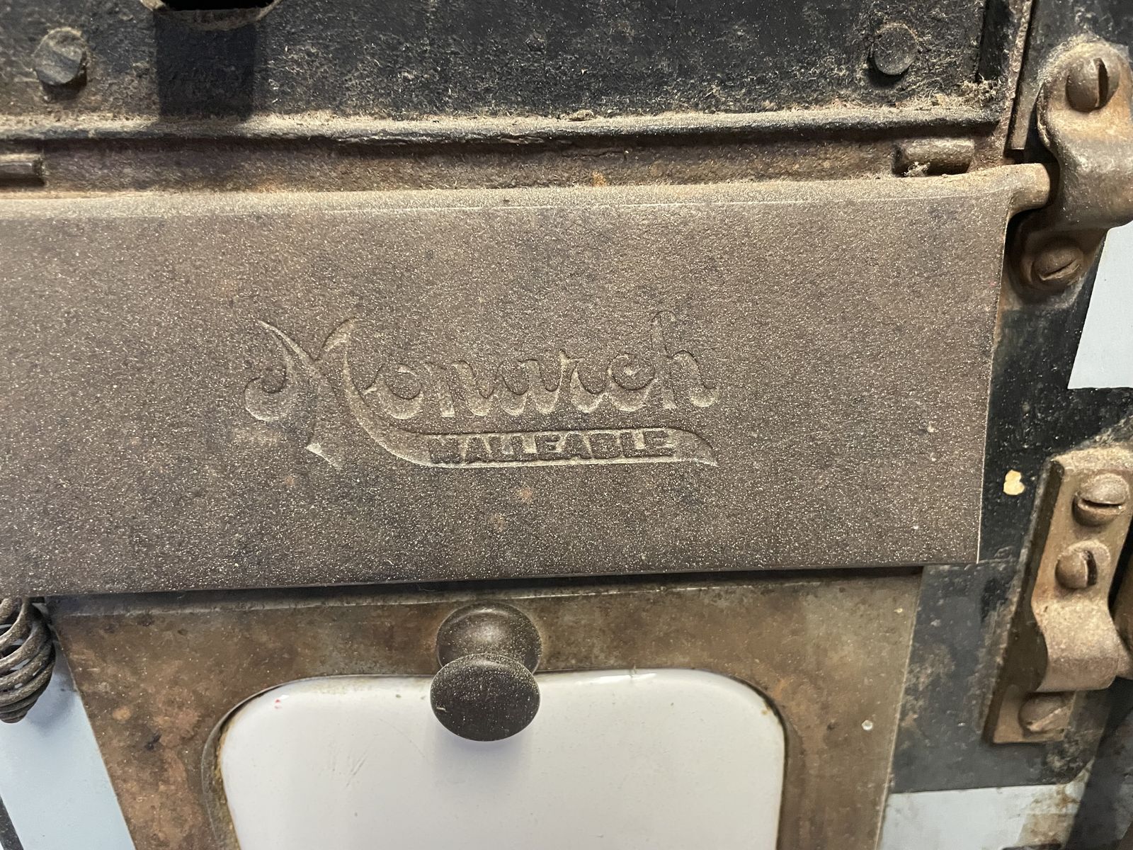 Main image 4