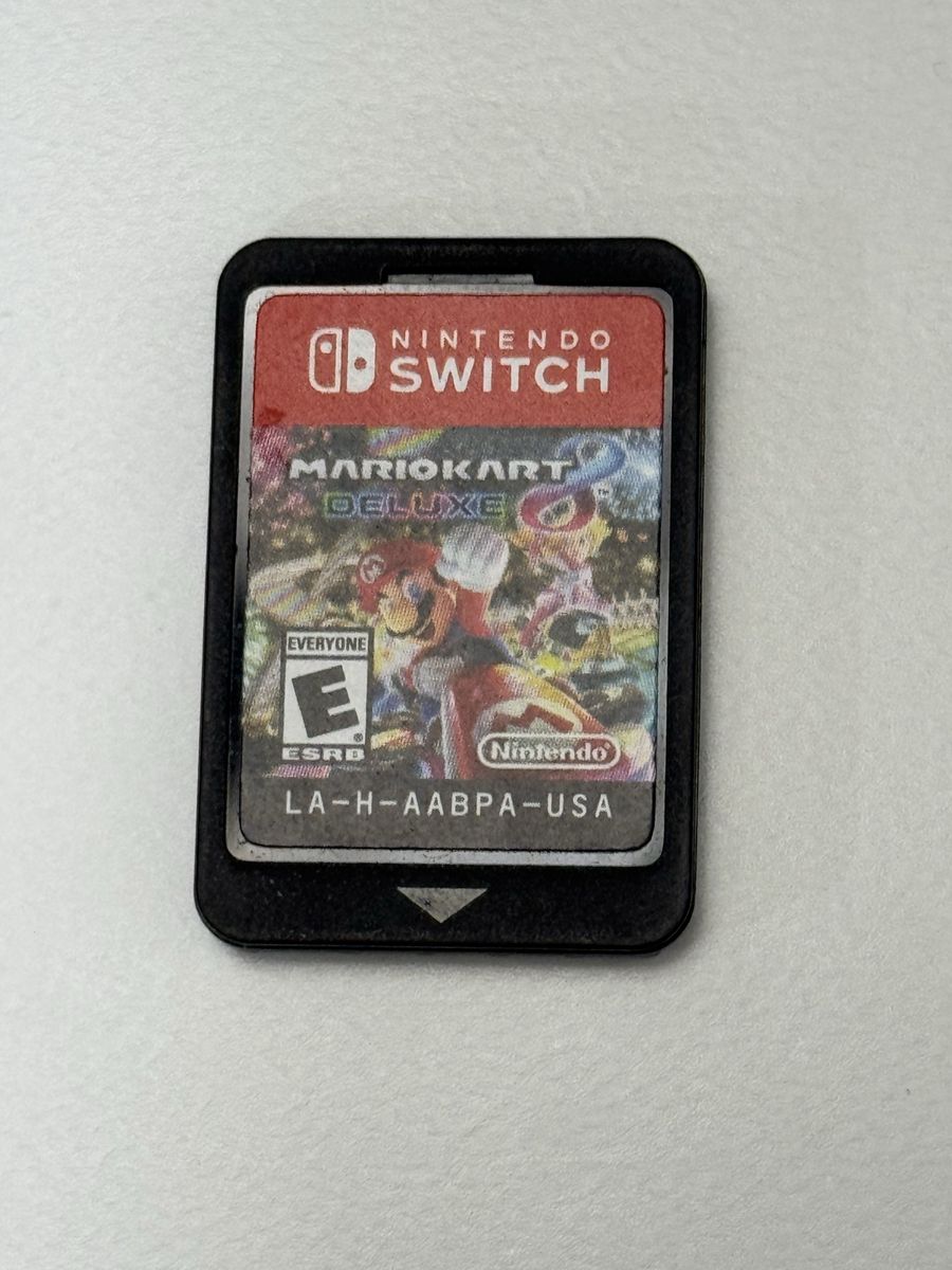 Nintendo Switch Game / Mario Kart 8 Deluxe / Good Condition