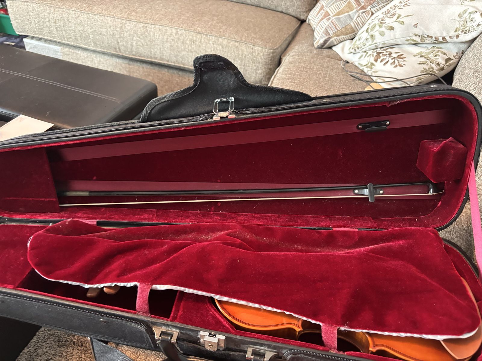 Salvadore Caldoni 4/4 Violin In Case With Bow