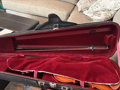 Salvadore Caldoni 4/4 Violin In Case With Bow