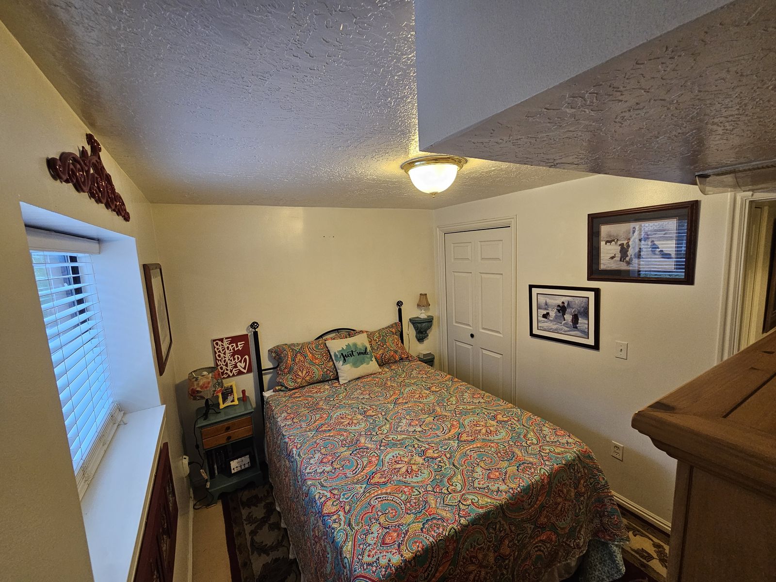 Main image 7