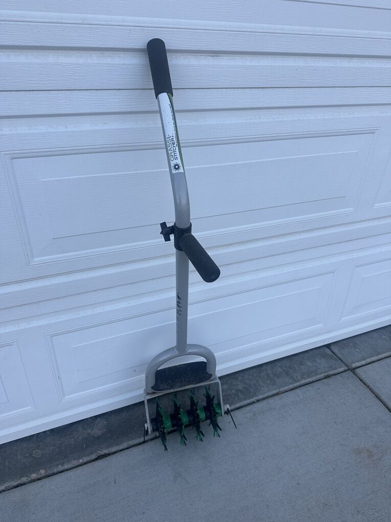 Grass Stitcher