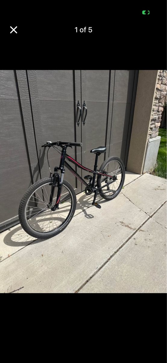 Specialized hardtail kids bike