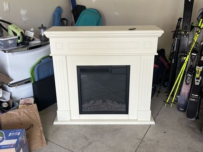 Electric Fireplace Mantel Unit in White