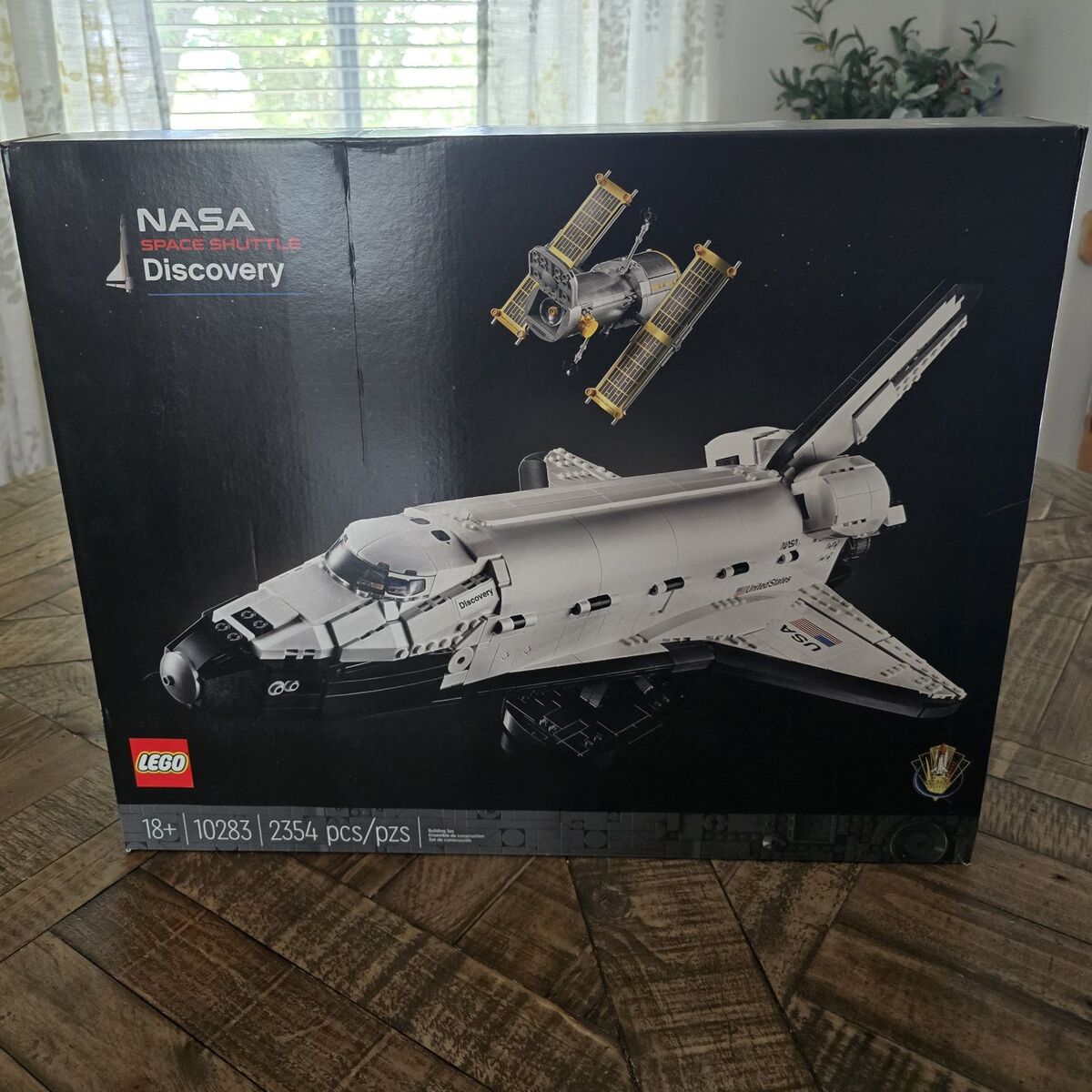 LEGO NASA Space Shuttle Discovery 10283 – Retired
