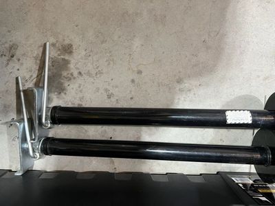 Slide-out stabilizer jacks