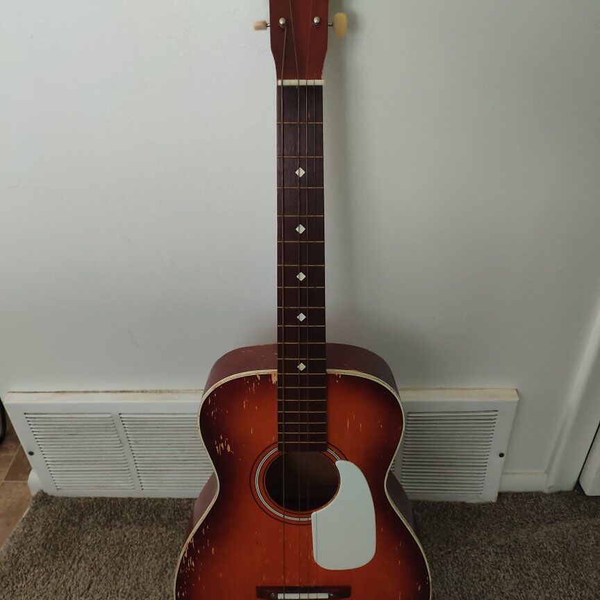 paramount PA612 acoustic guitar