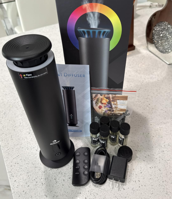 New in box Aromatherapy Diffuser Included 5 Scent Oils