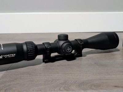 Vortex Diamondback HP 4-16x42 Riflescope with Mount and Sunshade