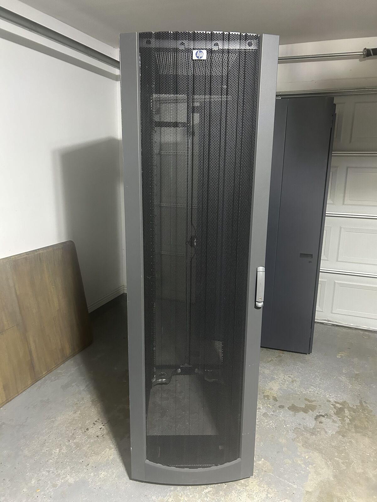 HPE 42U Server Rack Cabinet