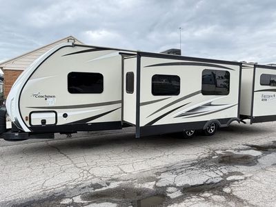 2017 Coachmen Freedom Express Liberty 310BHDS
