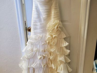 Strapless mermaid style wedding dress, US size 6