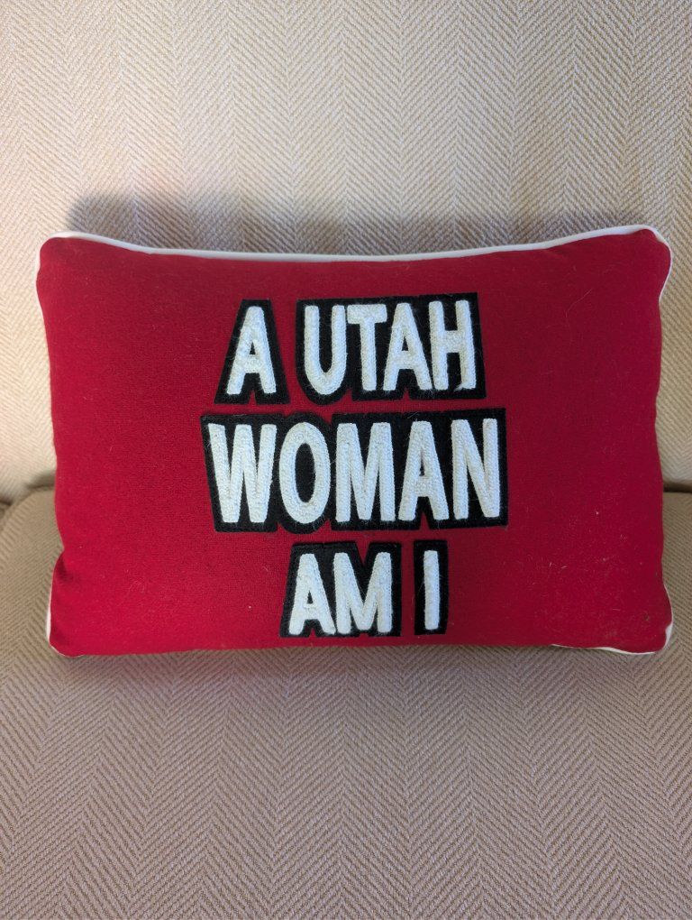 A Utah Woman Am I Red Lumbar/ Decorative Pillow with White Piping. NWT - one flaw