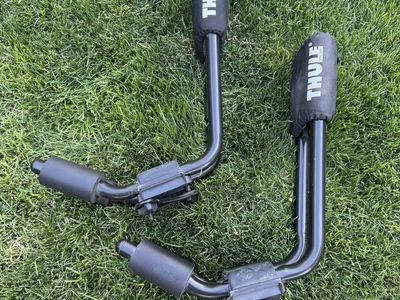 Thule Hull-a-Port kayak rack