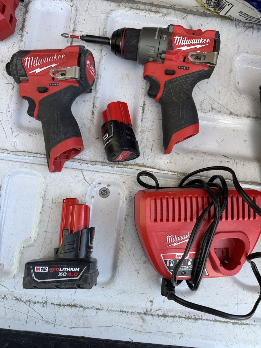 Milwaukee Drill + impact Drill