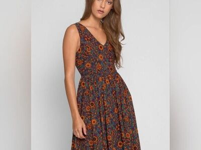 Everly Anthropologie Knee Length Sleeveless Dress with Jewel toned Orange Floral Design size Small $40 cash/venmo in Draper