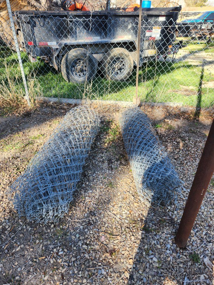 4 ft chainlink.