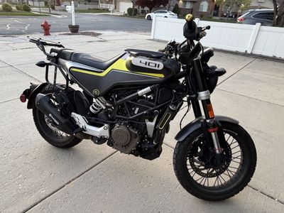 2021 Husqvarna Svartpilen 401