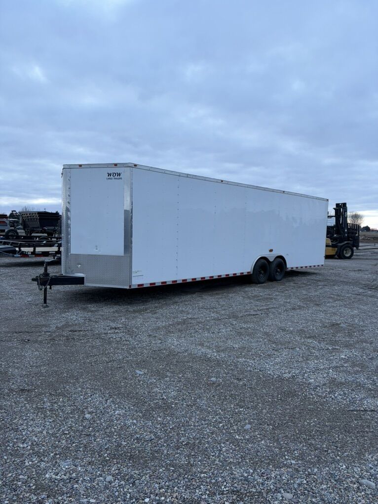28' Enclosed Trailer