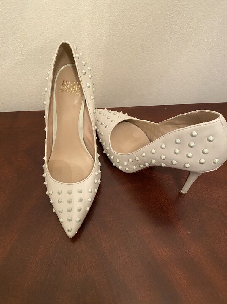 Truth or Dare by Madonna light green Spike Heels 7