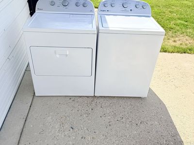 Whirlpool washer and electric dryer