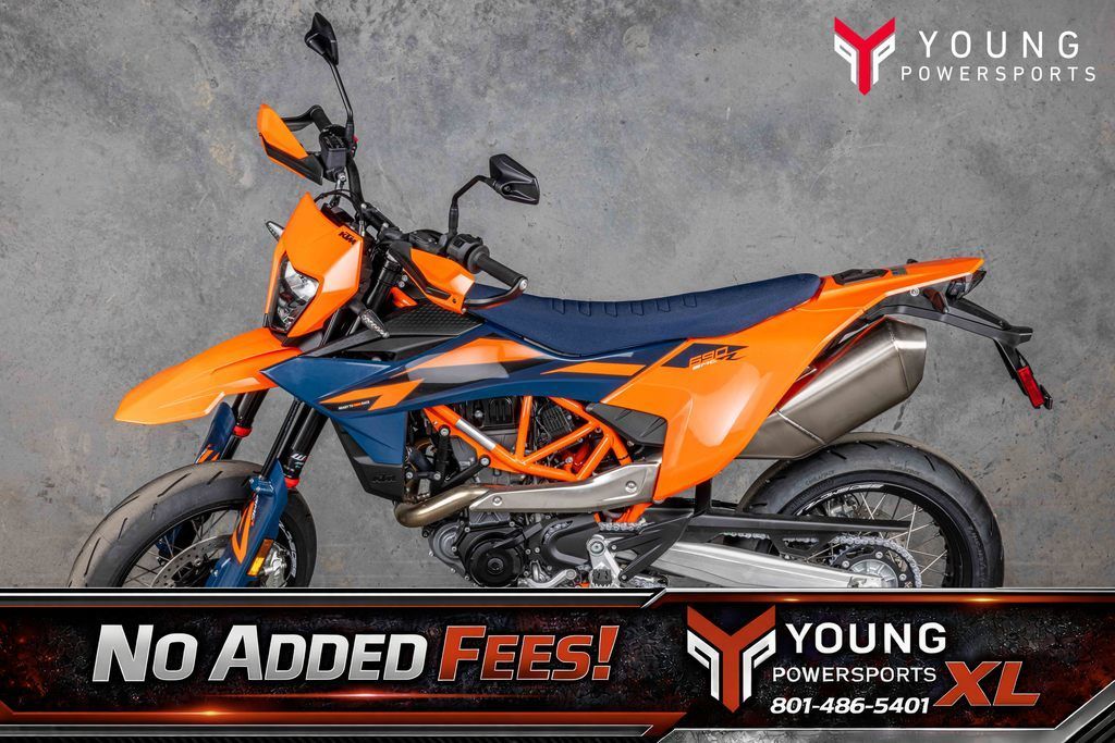 2026 KTM 690 SMC R