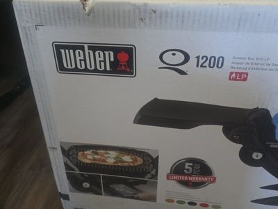 Weber Q 1200 Portable Outdoor Gas Grill LP - Blue - New in Box 51080001