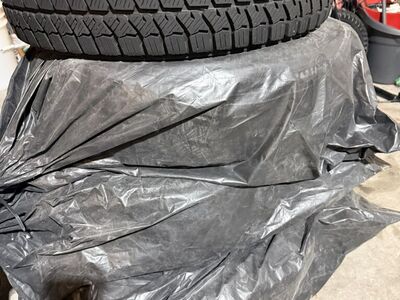 4x Blizzak 175 / 65R15 snow Tires