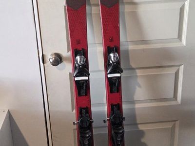 Rossingol Experience 86 with bindings and other Ski Items
