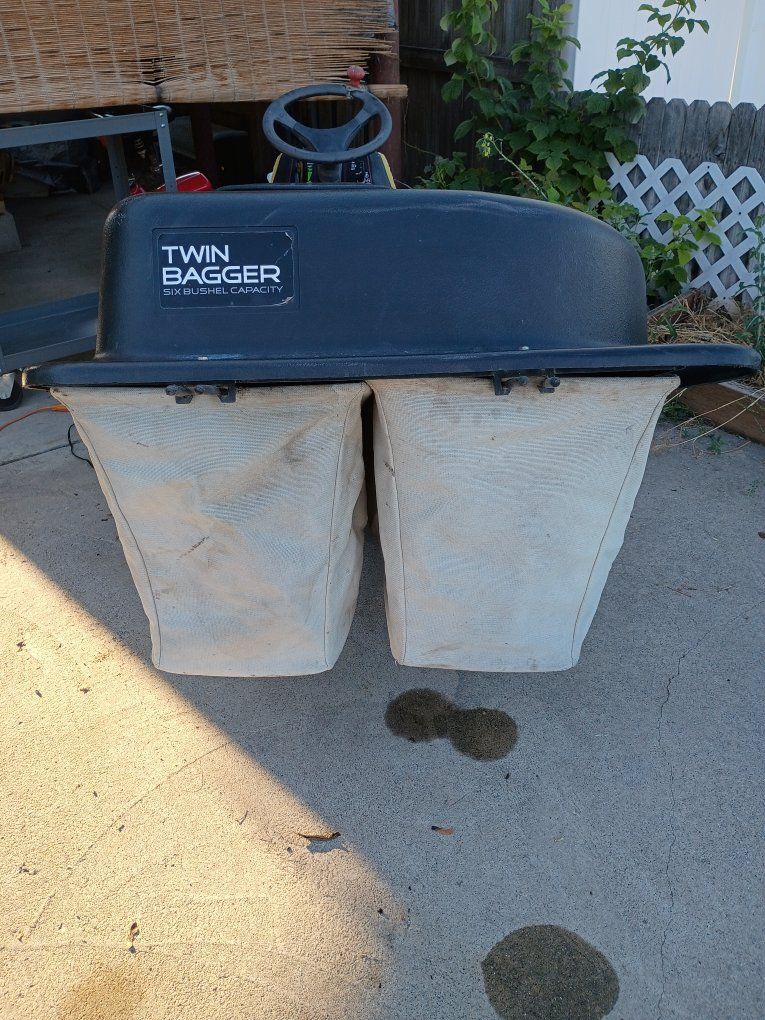 Main image 6