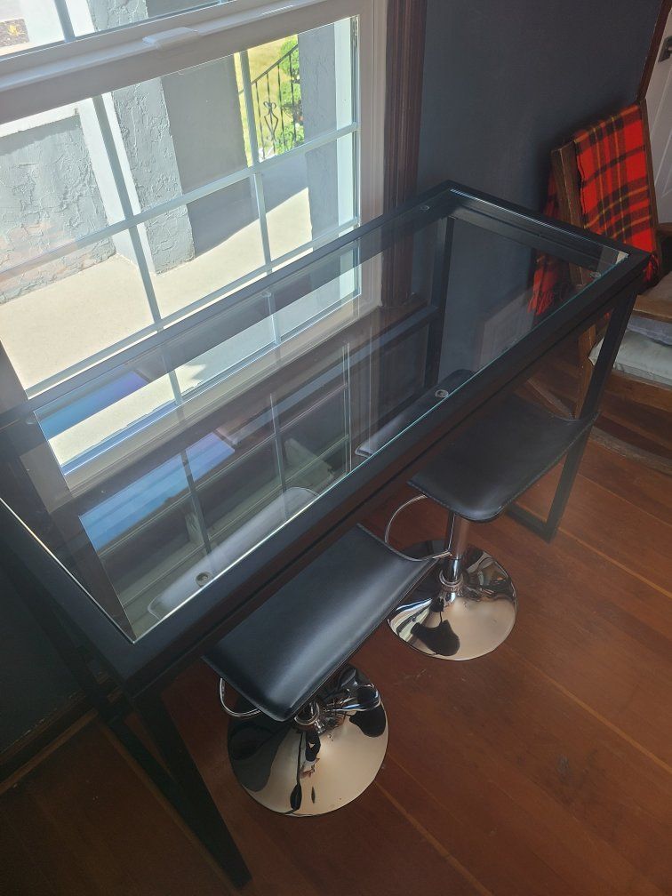 Main image 2