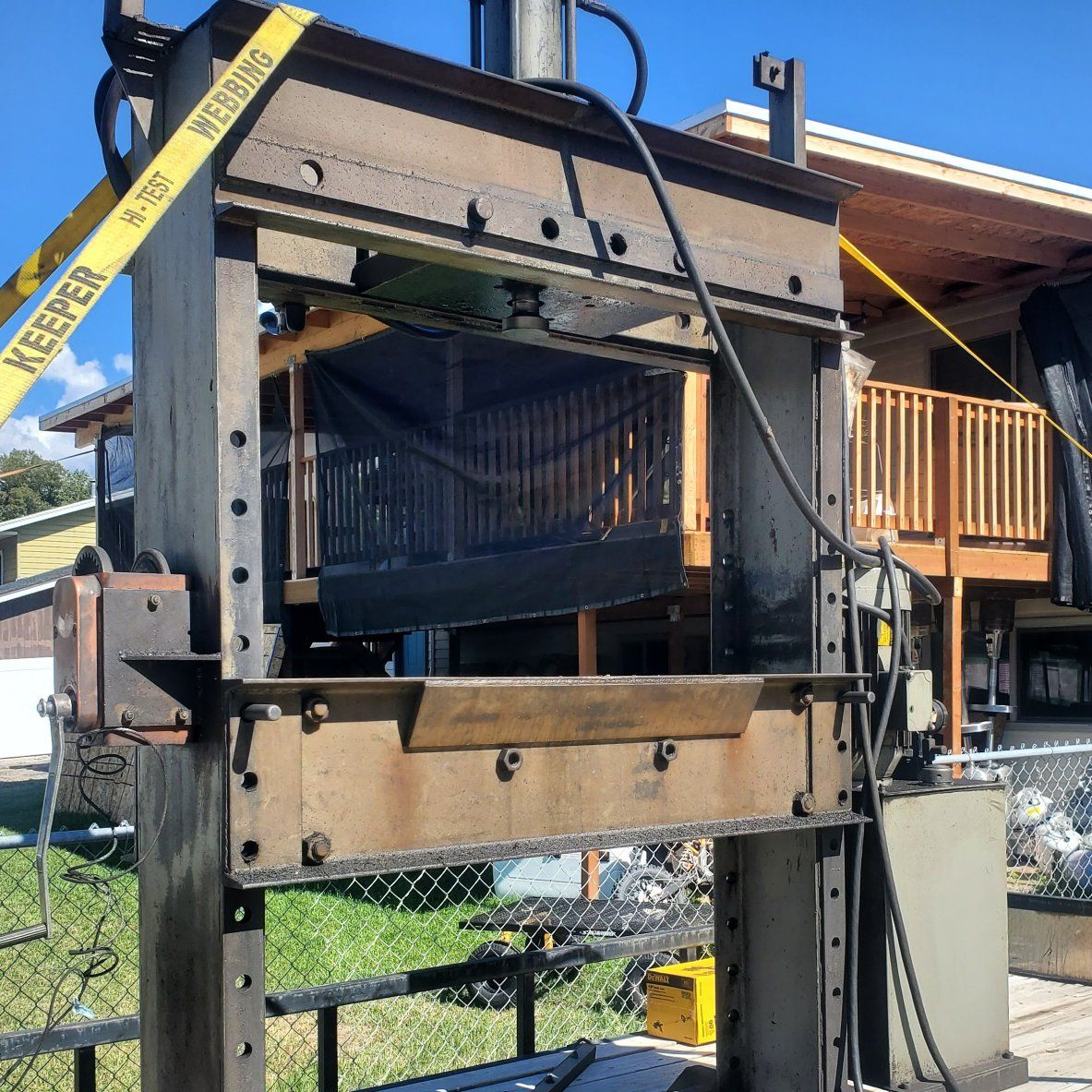 100 Ton hydraulic shop press