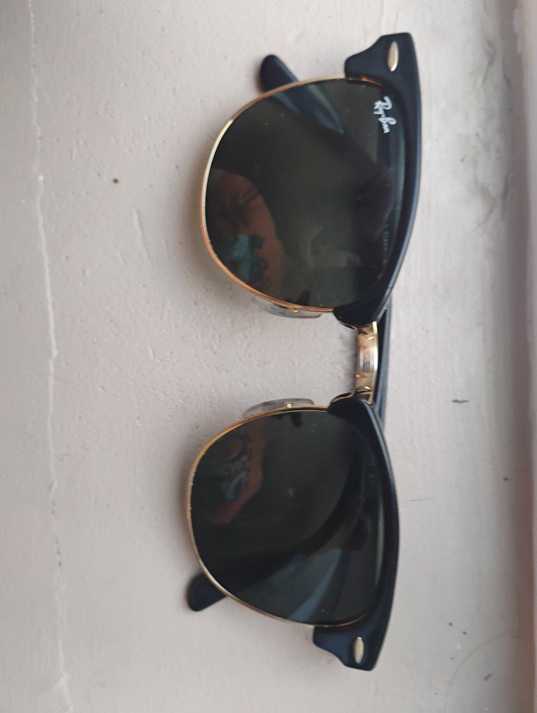 Ray-Ban Clubmaster Classic Black/Gold Frame Polarized Sunglasses
