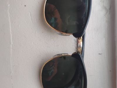 Ray-Ban Clubmaster Classic Black/Gold Frame Polarized Sunglasses